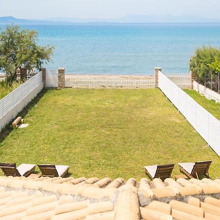Terracotta Beach House Lefkimi Extérieur photo
