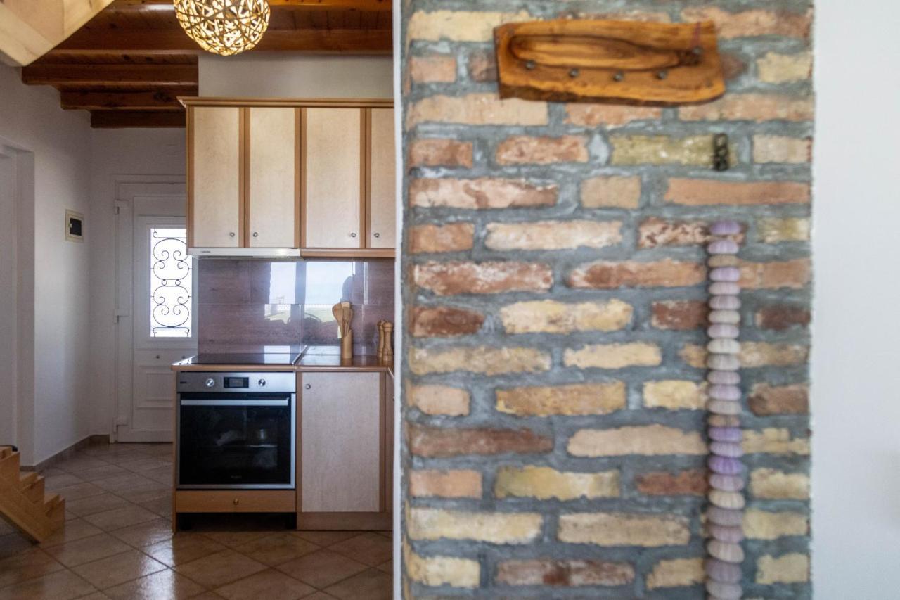 Terracotta Beach House Lefkimi Extérieur photo